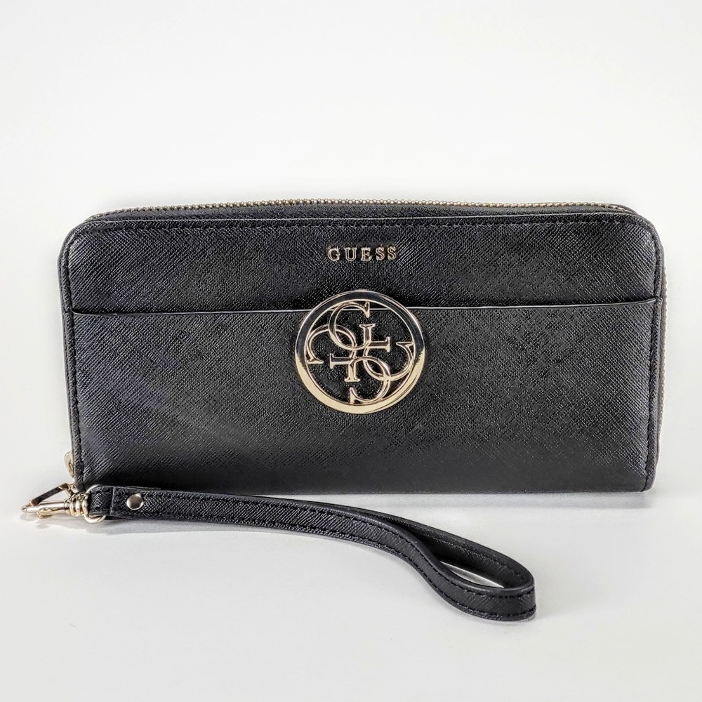 NWOT GUESS Kamryn Large Wallet